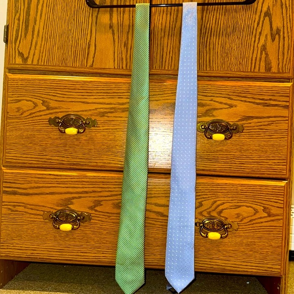 Bundle of 2 Men’s Ties (Blue: Calvin Klein) (Green: Perry Ellis Portfolio) 🩵💚 - Picture 5 of 6